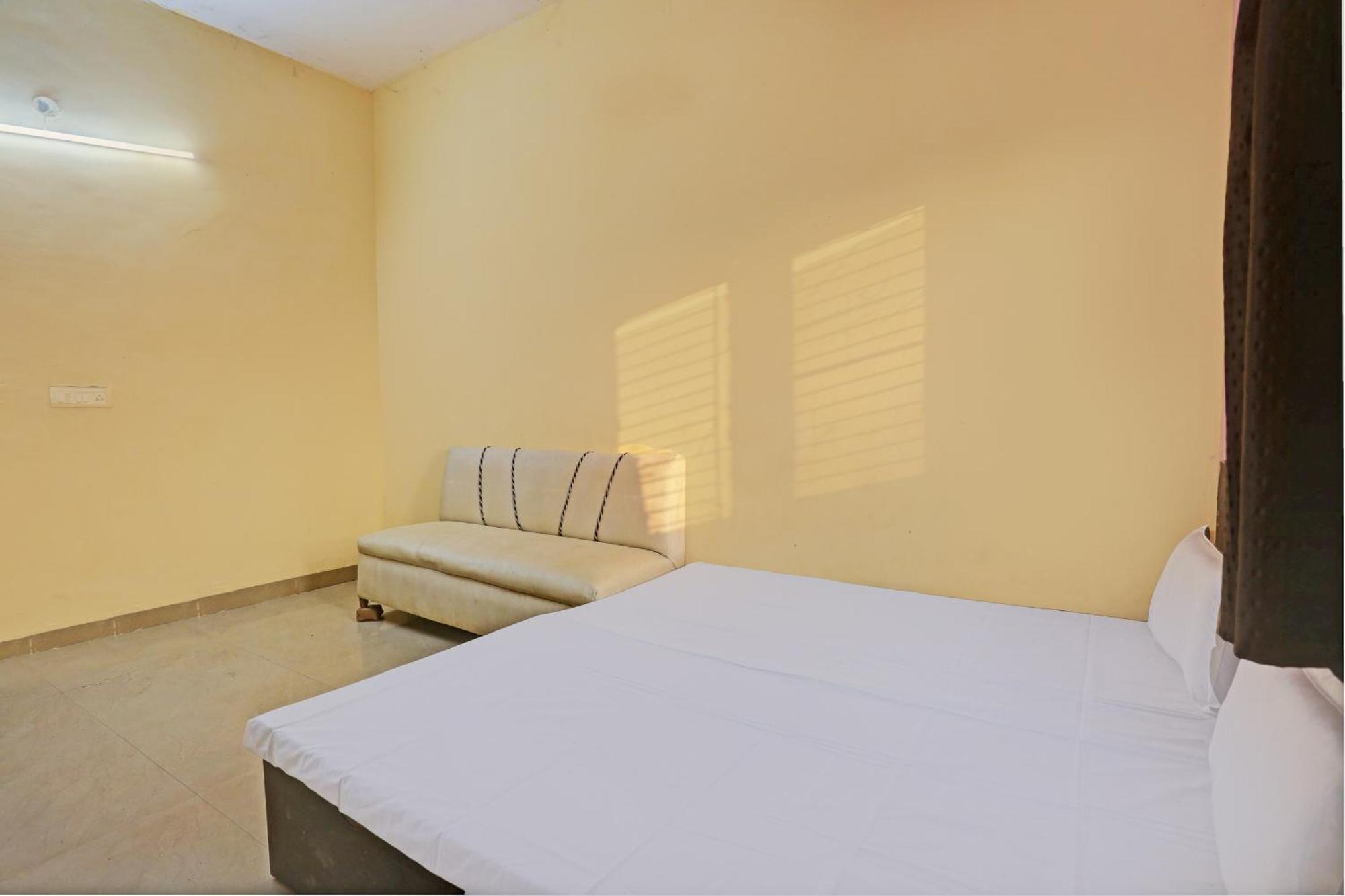 Hotel O Kamla Banquet Hall Muradabad Dış mekan fotoğraf